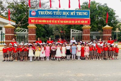 CHƯƠNG TRÌNH TRẢI NGHIỆM “HÀNH TRANG VÀO LỚP 1”: KHƠI DẬY NIỀM ĐAM MÊ HỌC TẬP CHO HỌC SINH KHỐI 5 TUỔII